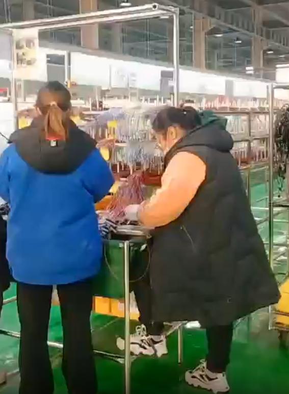 鹤壁线束厂日结工岗位图片 3