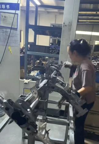 郑州金马汽车配件厂岗位图片