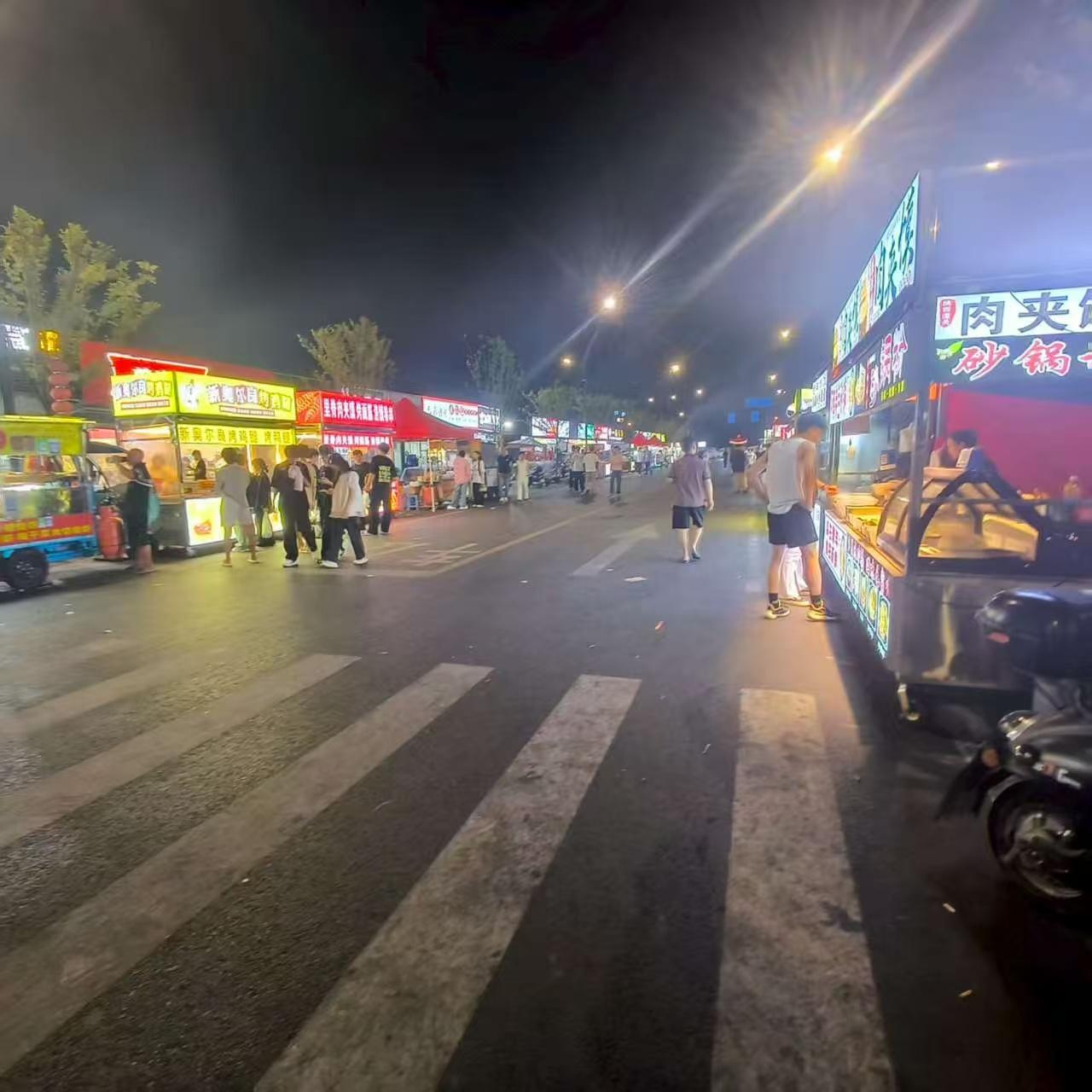 浙江金华电子厂小时工岗位图片