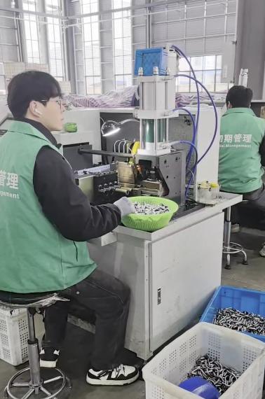 预报名芜湖优尼特精密厂不体检岗位图片