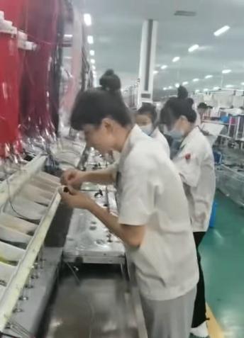 宁波杭州湾电子包吃包住230+/天岗位图片