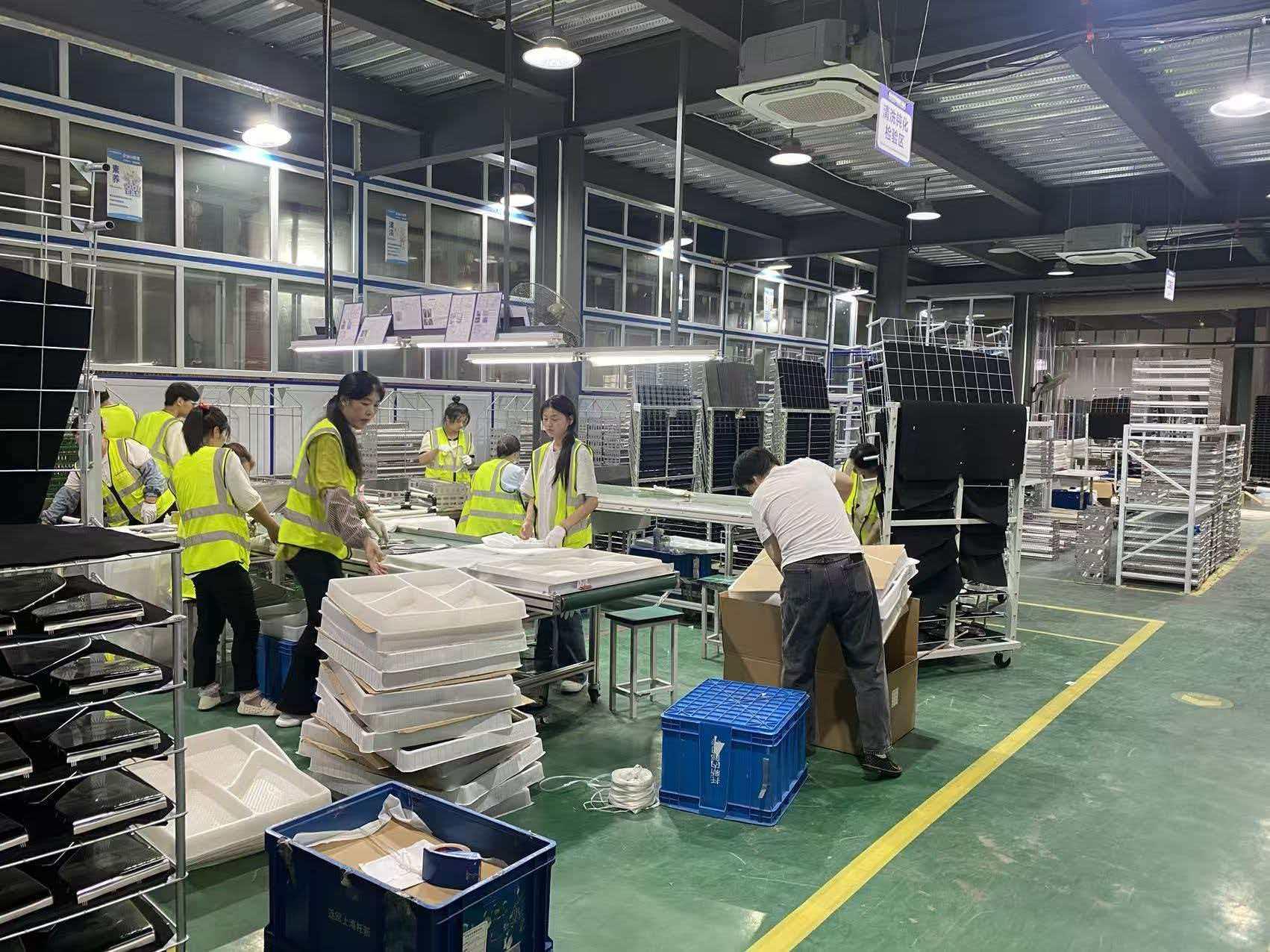 扬州托新汽车内饰小时工岗位图片