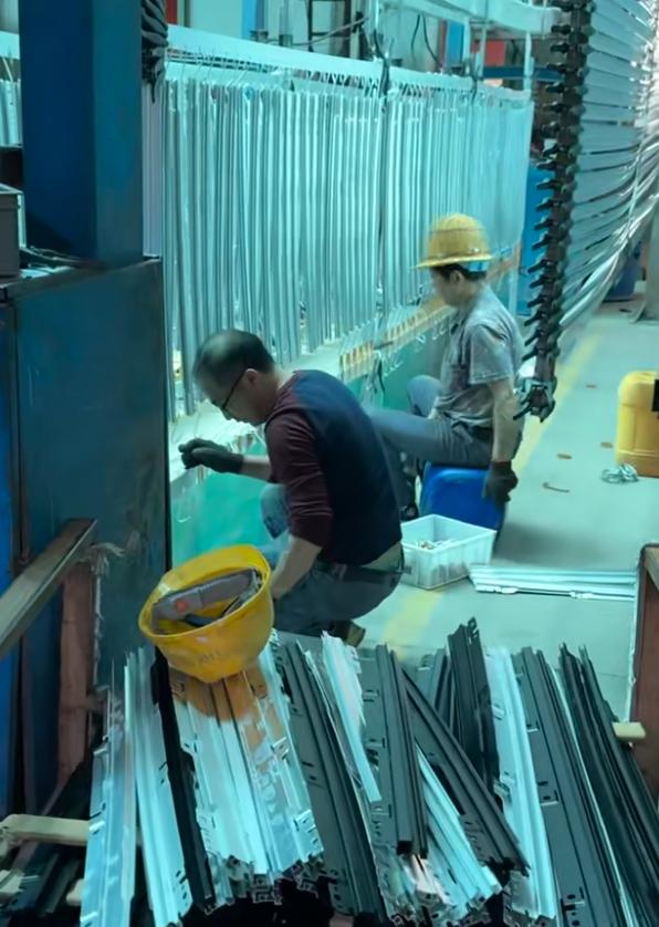 宣城小零件包吃住作业员岗位图片