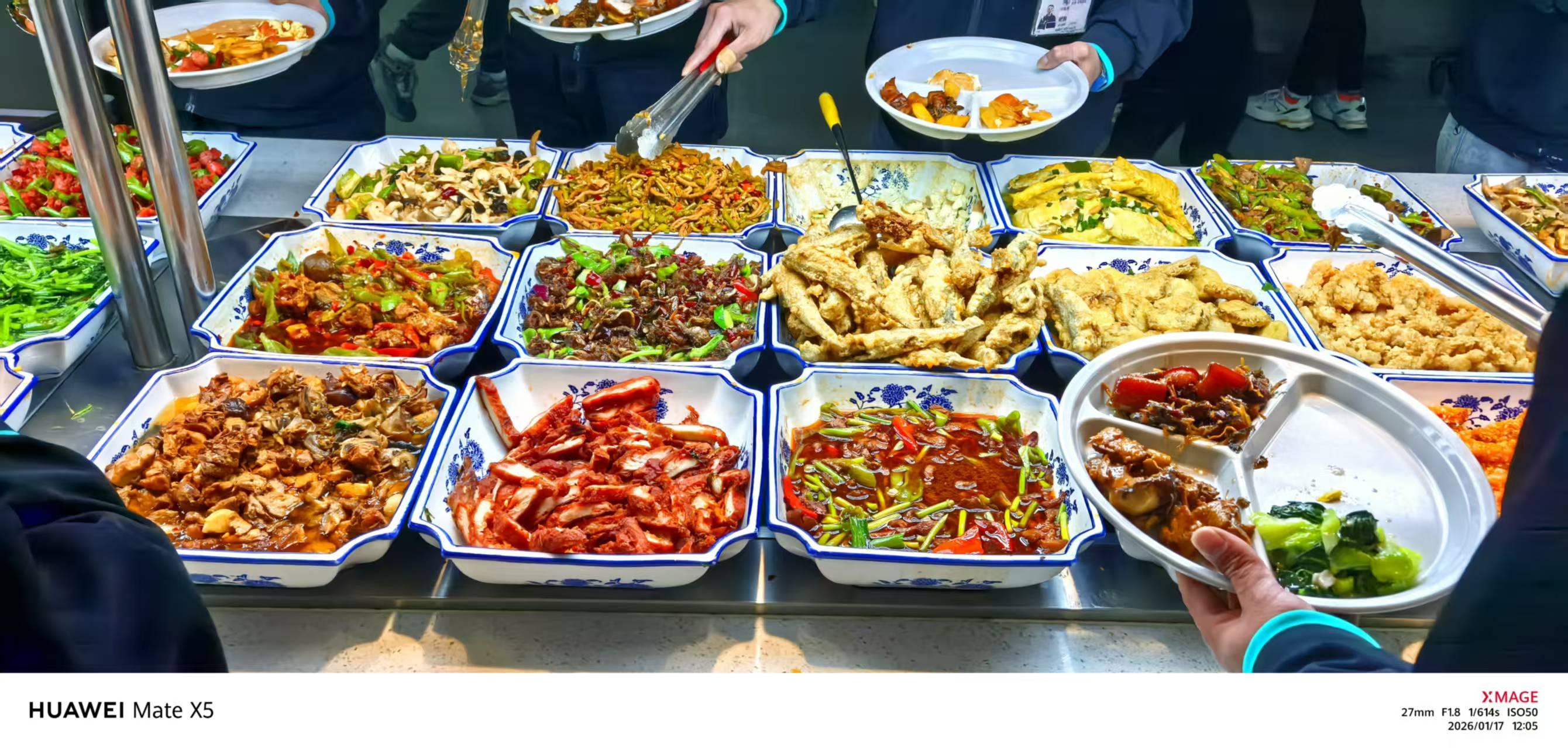 昆山城北讯豪电子小时工岗位图片