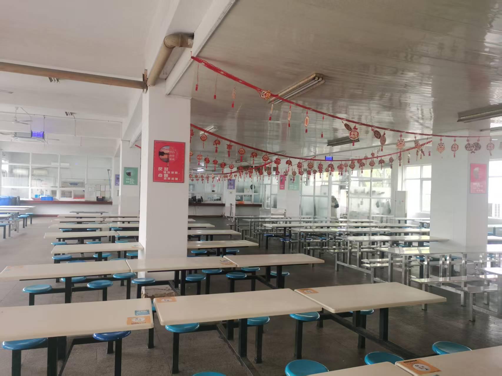 吴江电子通讯包吃住长白班岗位图片