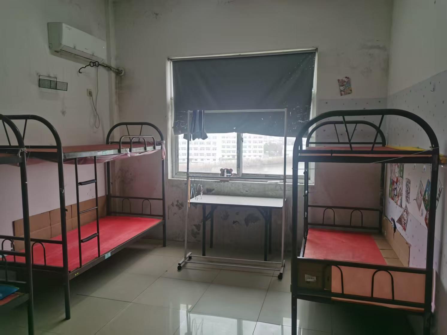 吴江电子通讯包吃住长白班岗位图片