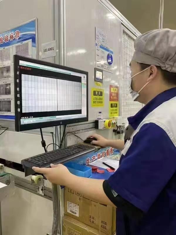 无锡弘元新能源日结工岗位图片