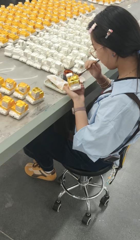 扬州工艺礼品小时工岗位图片