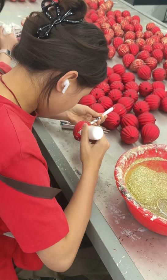 扬州工艺礼品小时工岗位图片