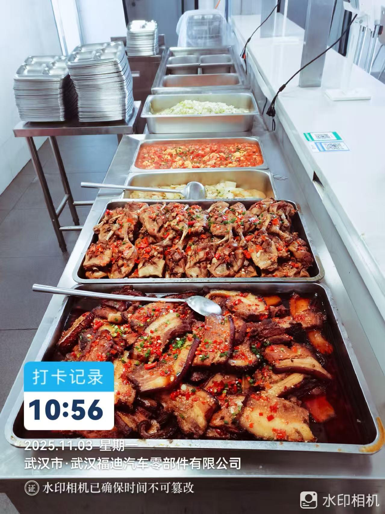 武汉小鹏汽车零部件小时工岗位图片