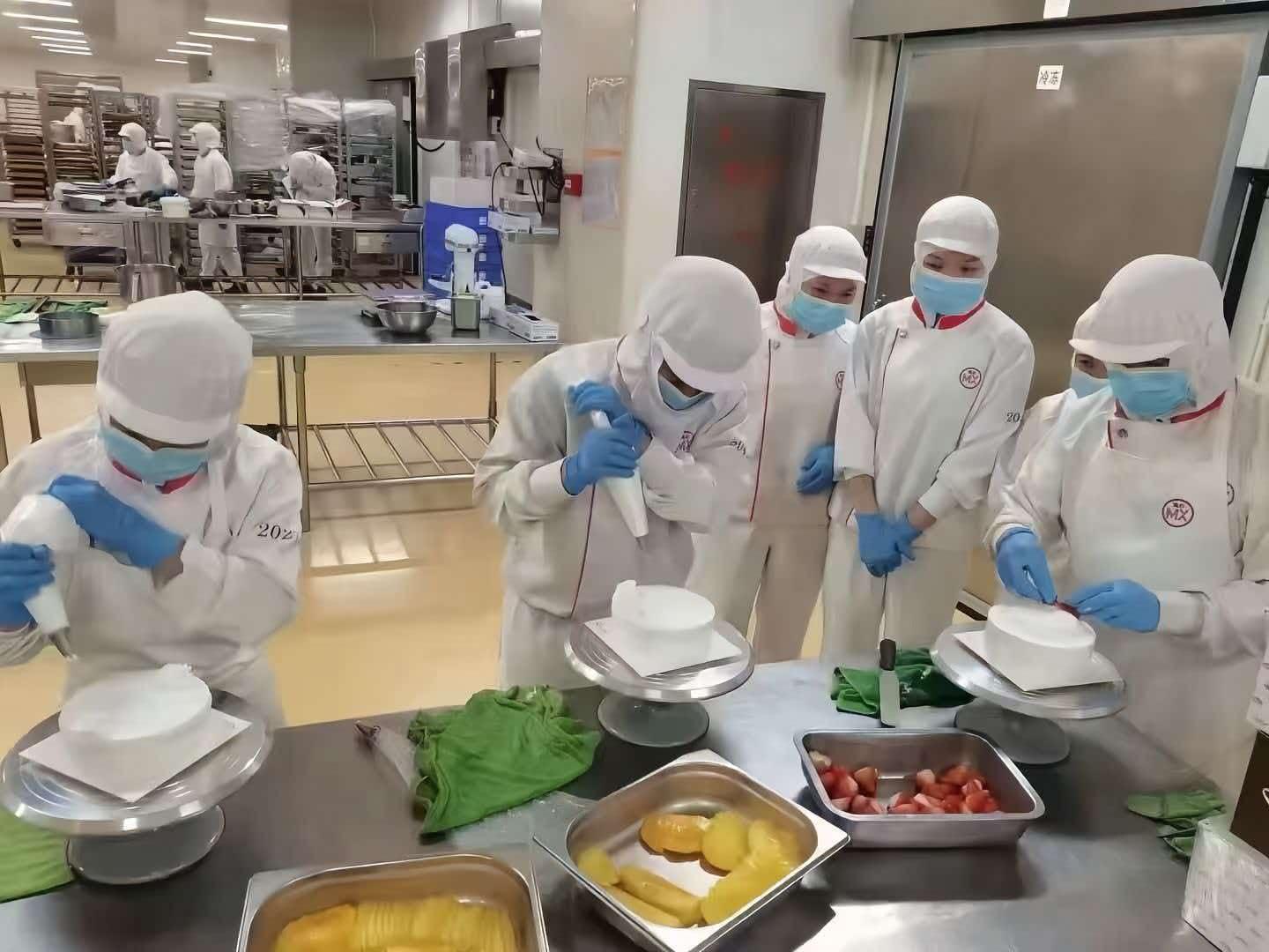 广东江门食品厂小时工岗位图片