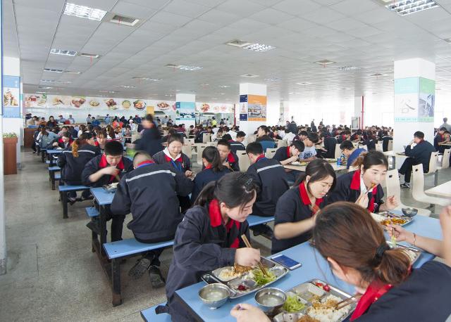 昆山洽兴包装短期工岗位图片