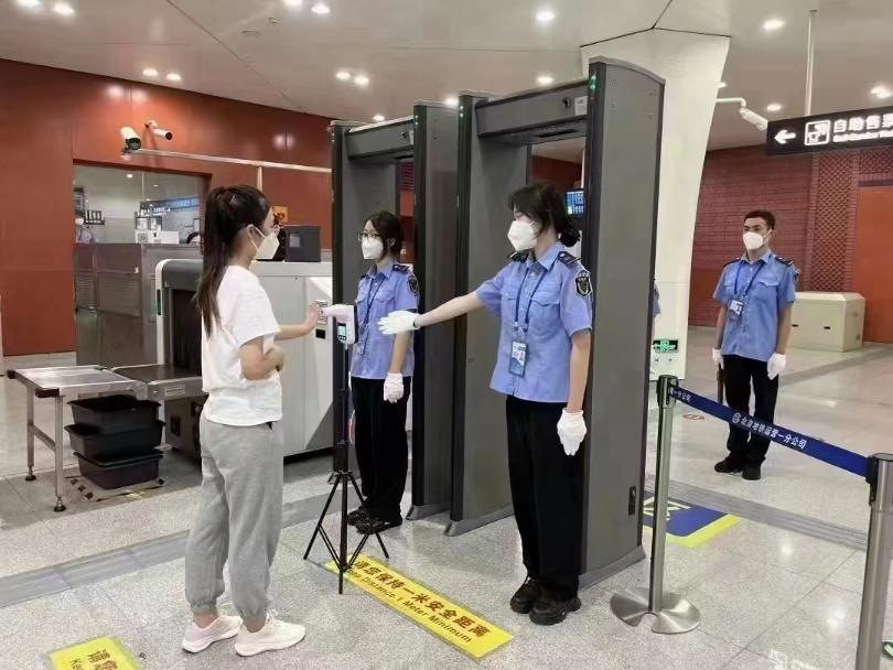 北京地铁安检员日结工岗位图片
