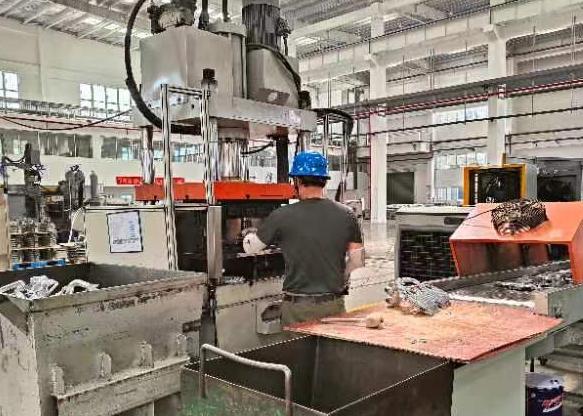 金寨春兴精工小时工岗位图片