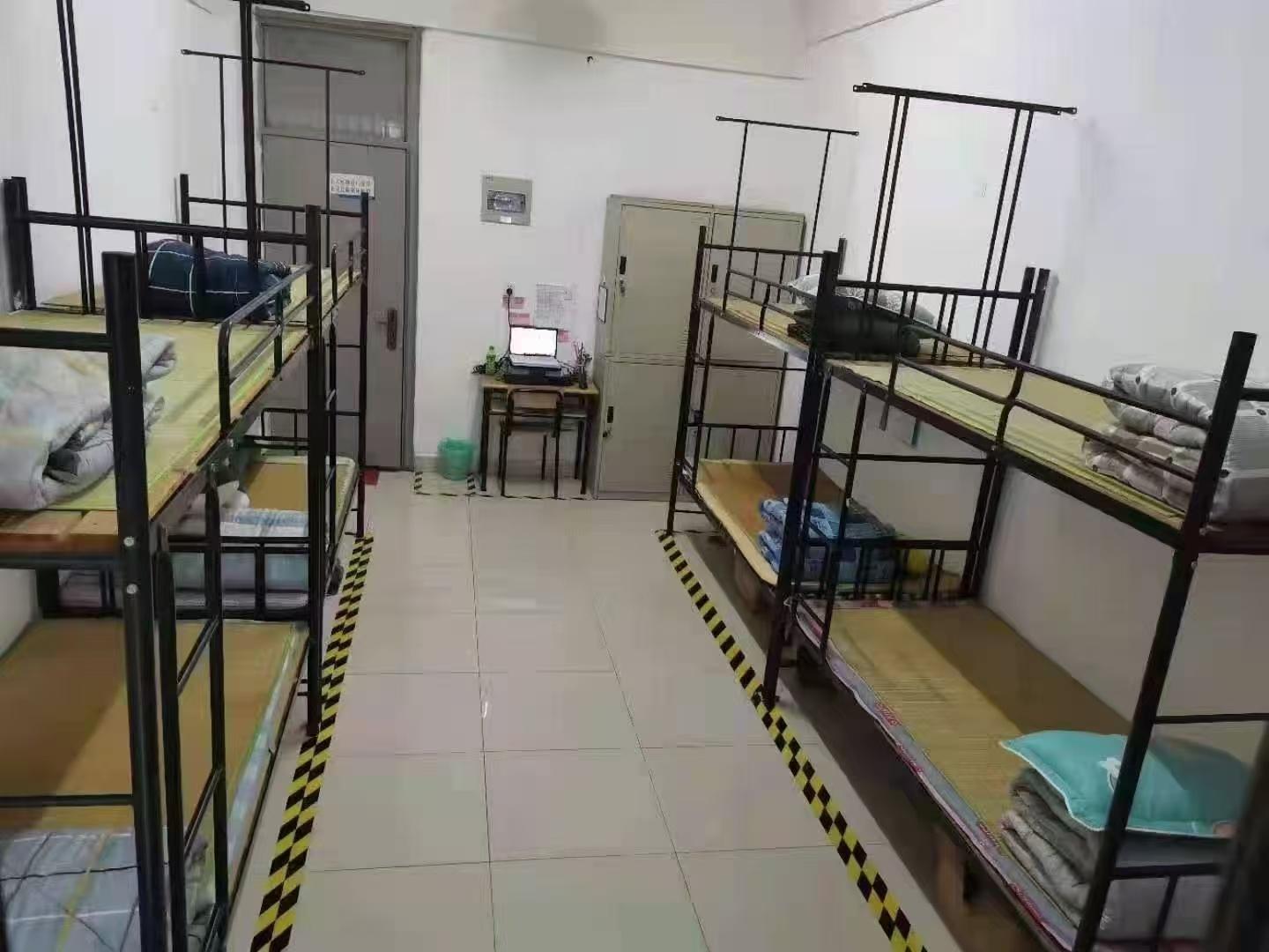 常州包装盒包吃日结工岗位图片