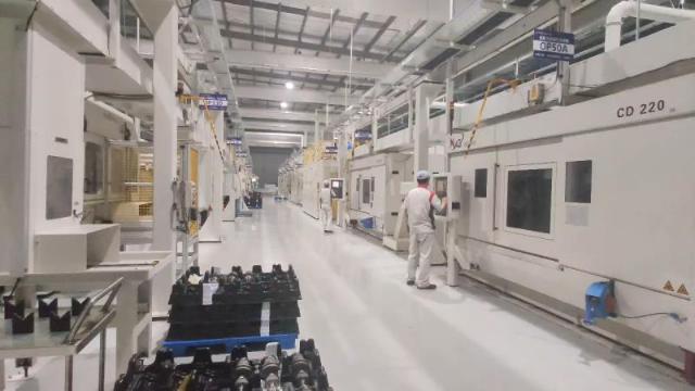 江苏蜂巢包吃住日结长工期岗位图片 4