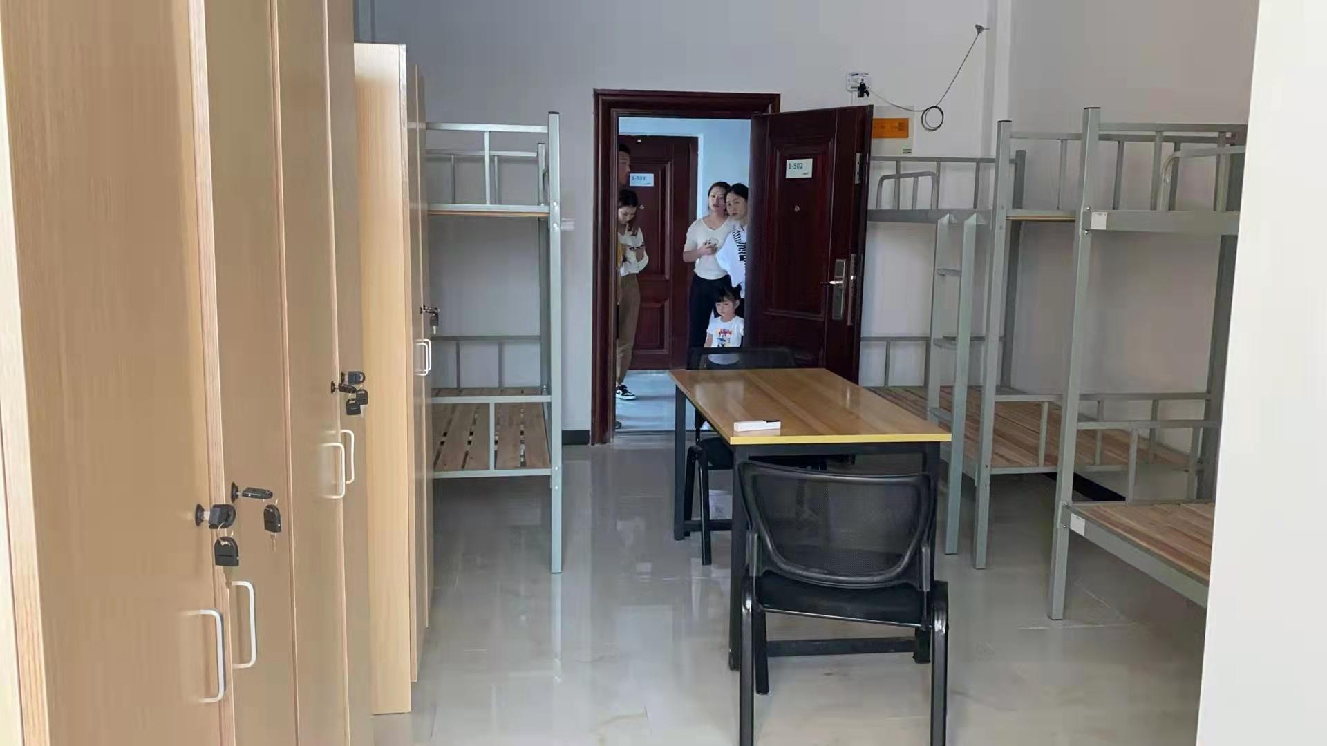 滁州晶科新能源岗位图片